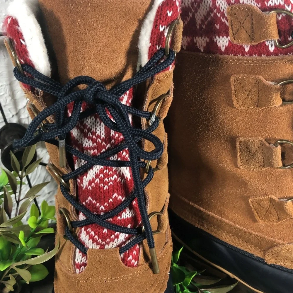 KHOMBU Sherpa Lined Duck Boots Sweater Print Lace Up Boots